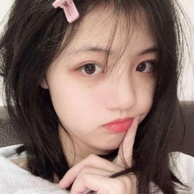八个拔河女